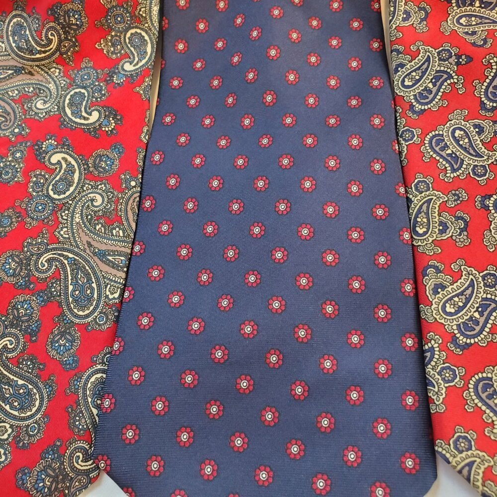 3 Neck Ties Bert Pulitzer, Boston Traders, Ley's Red Blue Paisley Floral - Picture 9 of 11